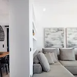 Ikon Living Chania Feriehus