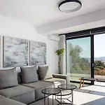 Ikon Living Chania Feriehus *